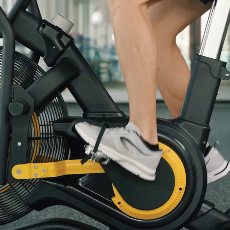 Hyperon Air Bike for high intensity training like HYROX secure strap pedals